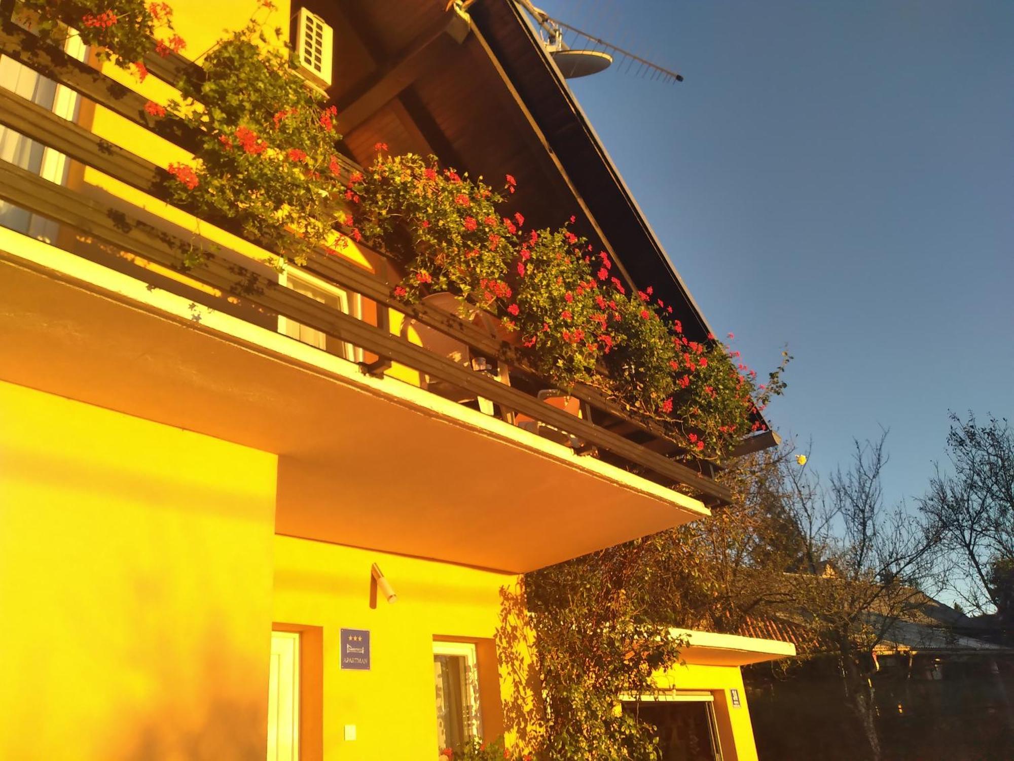 House Jelena&Marija Apartment Rakovica Exterior photo
